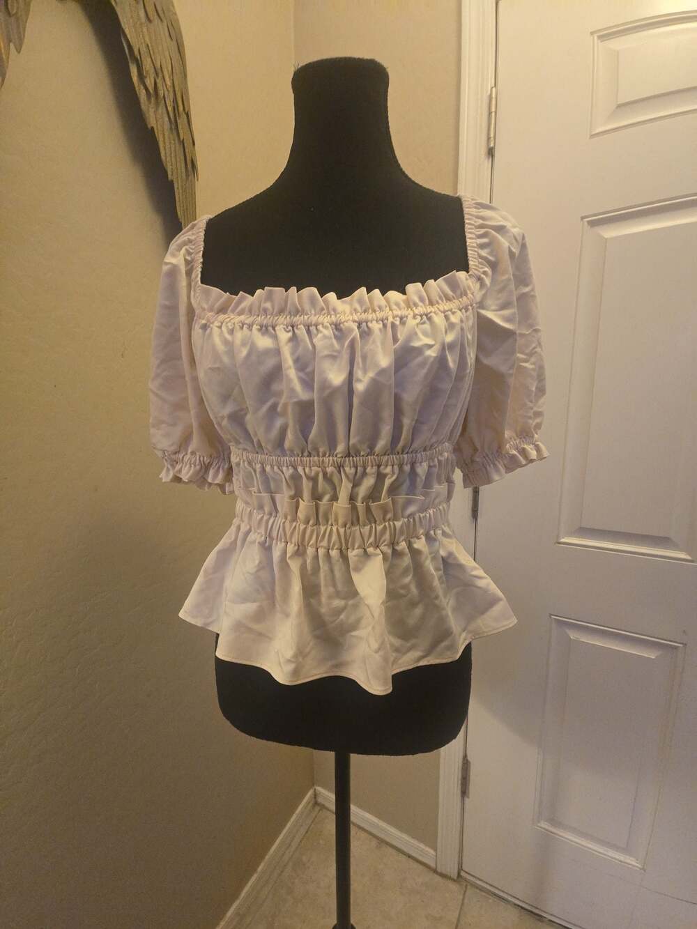 Antonio Melani‎ Cream Smocked Puff Sleeve Peplum Blouse Cottagecore Size S